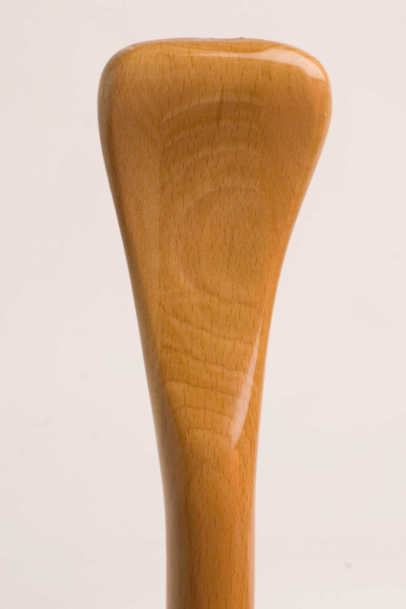 Slender wood paddle grip
